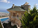 Satılık Müstakil villa Alanya Bektaş, kale deniz manzaralı